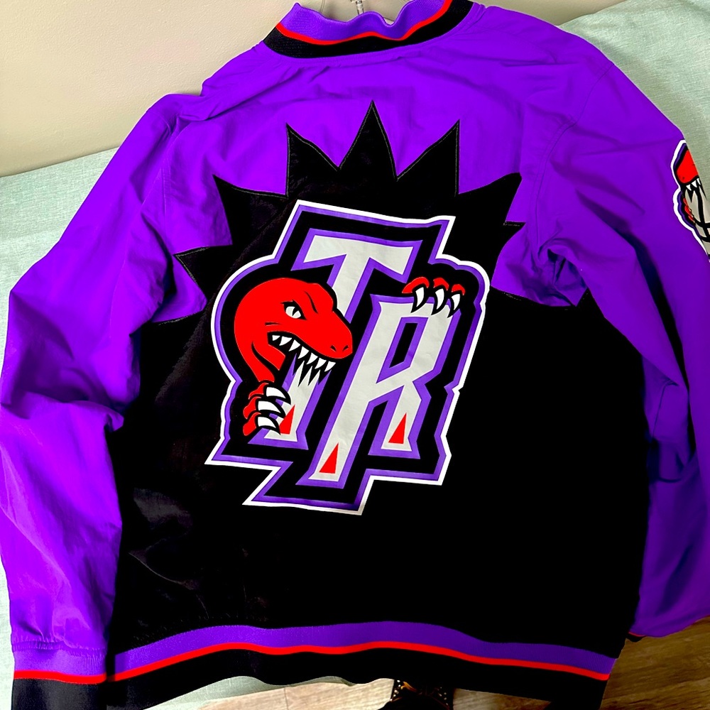 Mitchell and Ness Raptors warm up jacket